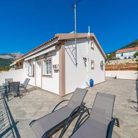 Seaside Euphoria Kefalonia איה אפימיה